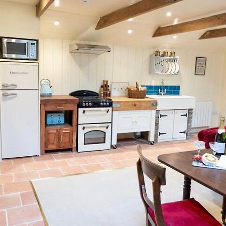 Pass The Keys Goose Feather Barn, Wedmore Luxury Cottage For Two Exterior foto
